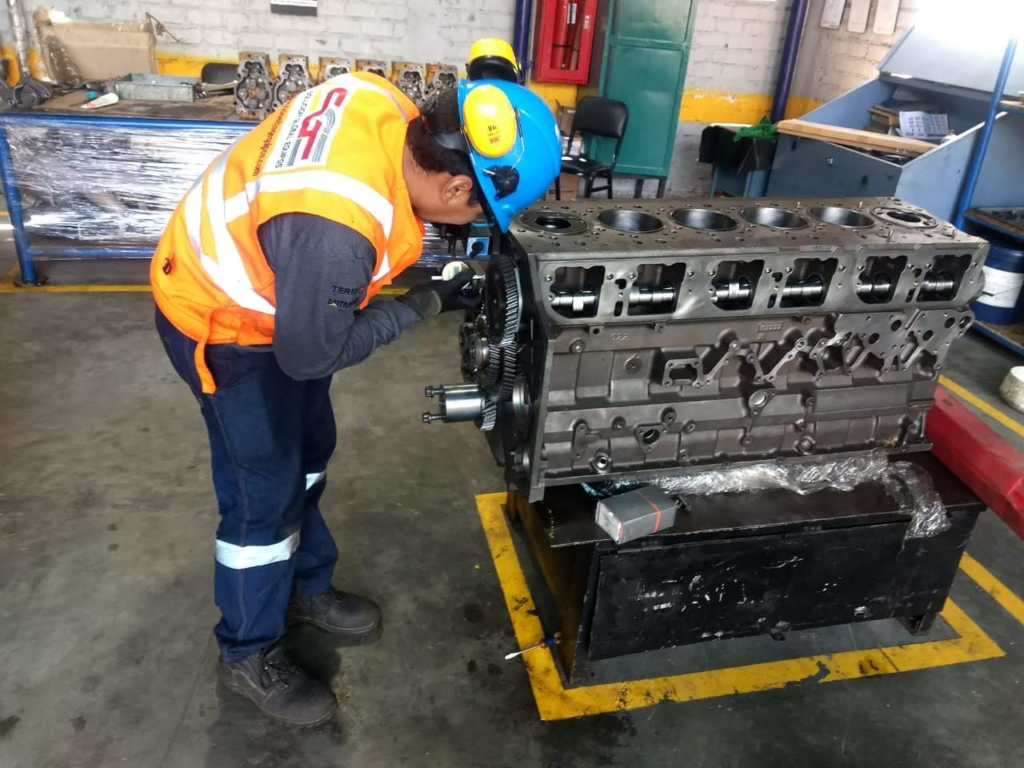 MANTENIMIENTO Y REPARACION DE MOTORES